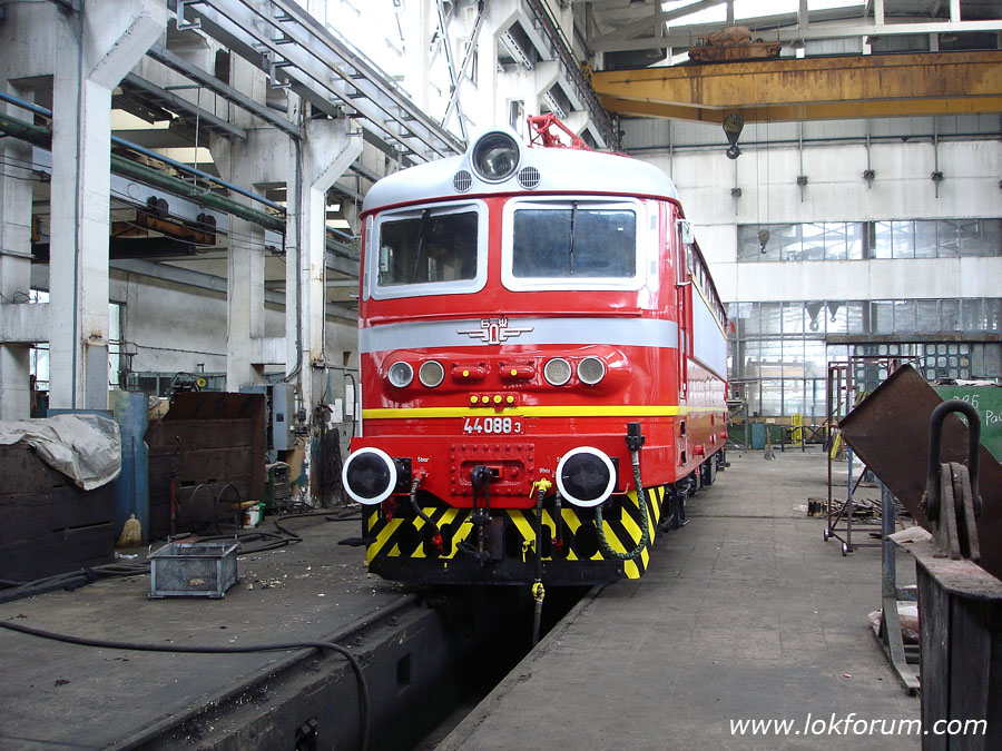 44 088-3 чака плащане от страна на БДЖ