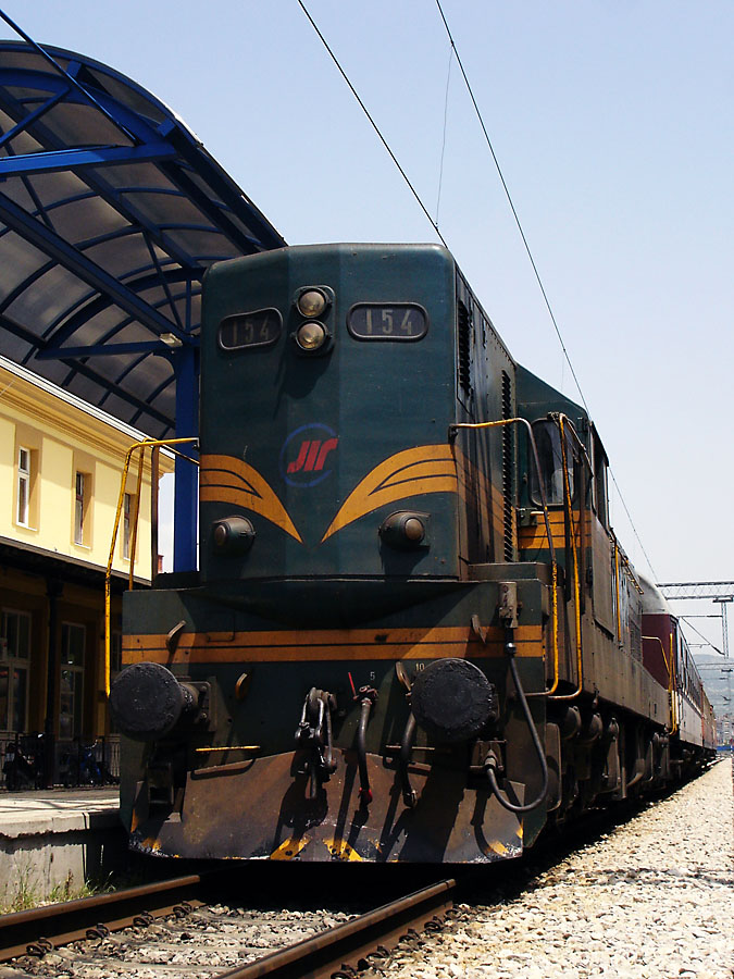 661-154 с влак №490 на гара Димитровград(ZS)