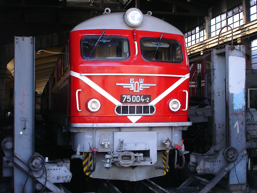 Дизелови локомотиви серия 75