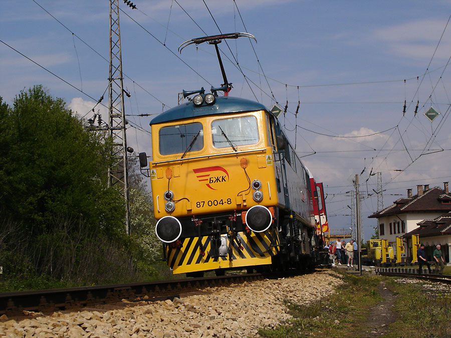 The BZK touristik train: В кривата на гара Клисура