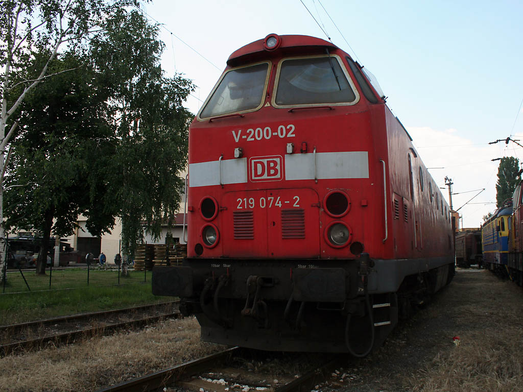 V200-02 в депо Подуяне