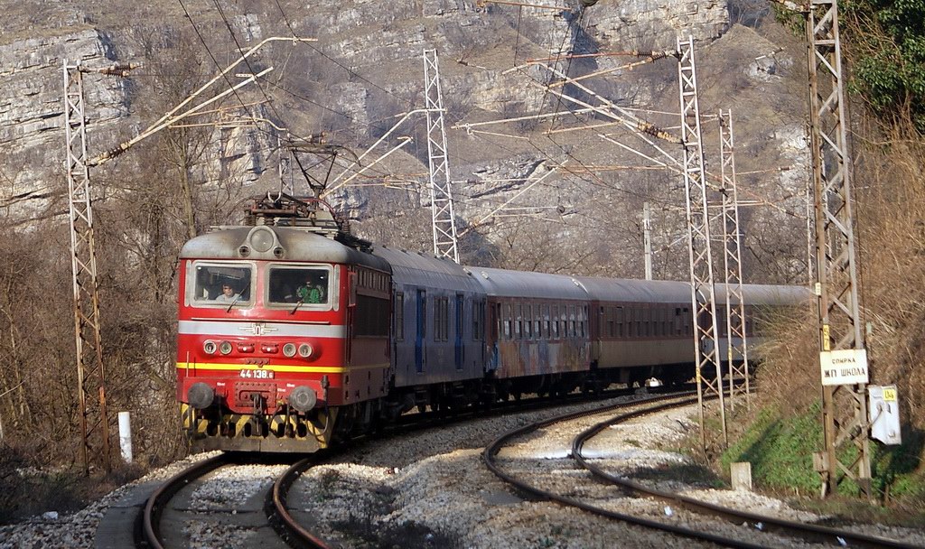 БВ 2612 влиза в Лакатник