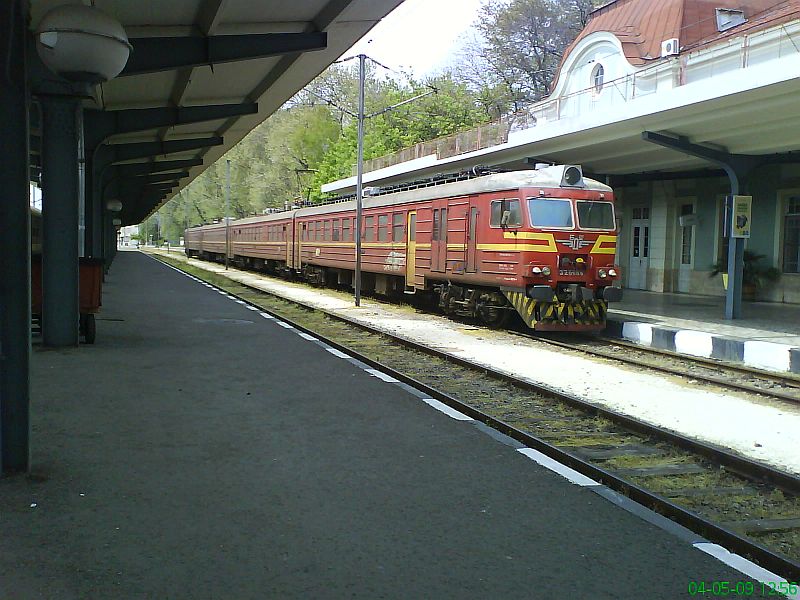 32 067.1