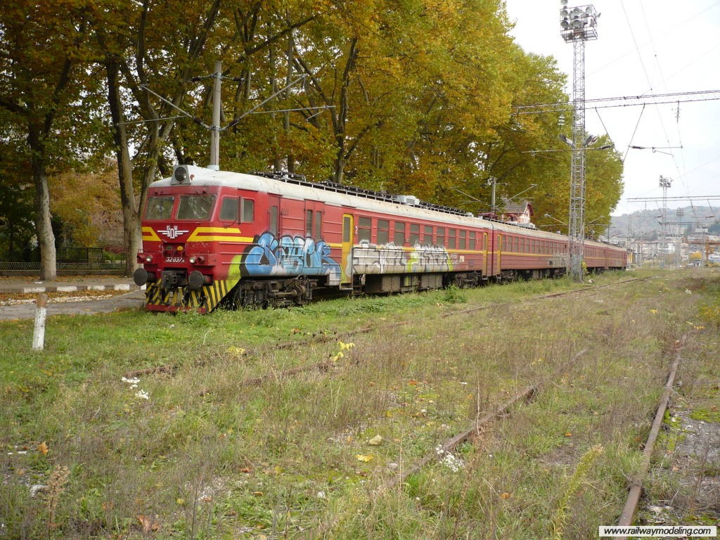 32037/038
