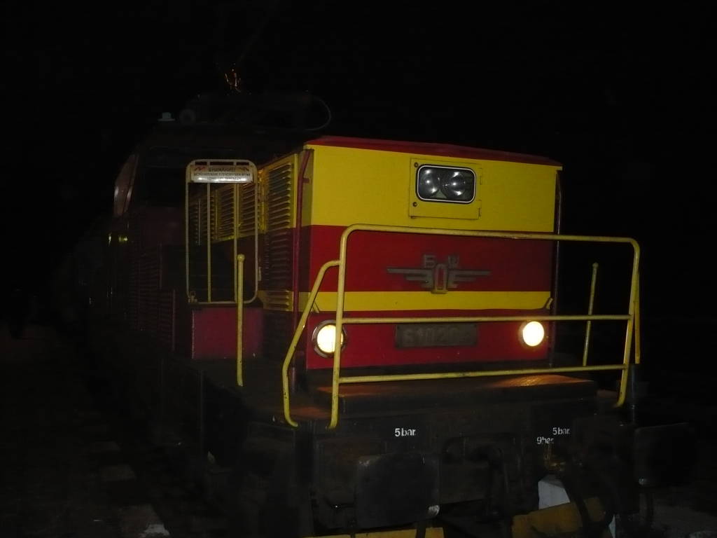 61 020