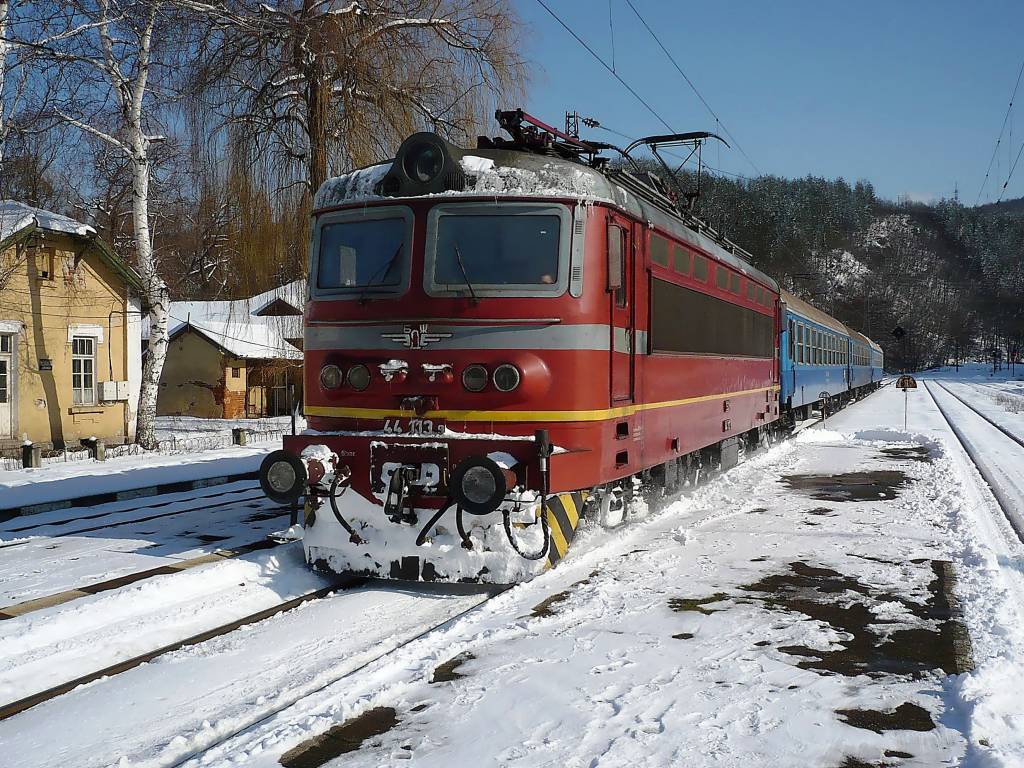 44 113.9 пристига от Балкана