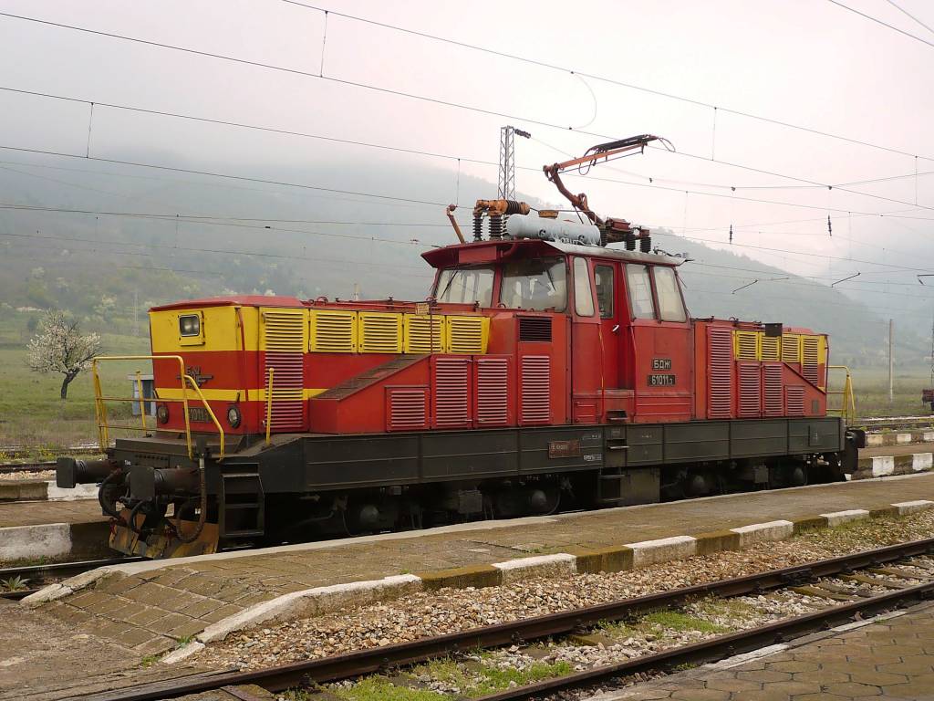 61 011.3