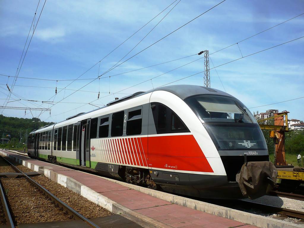 10 049.8/050.6 разкарва влакове 24101/102