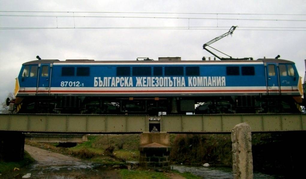 87 012