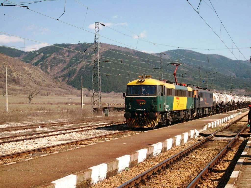 87 029