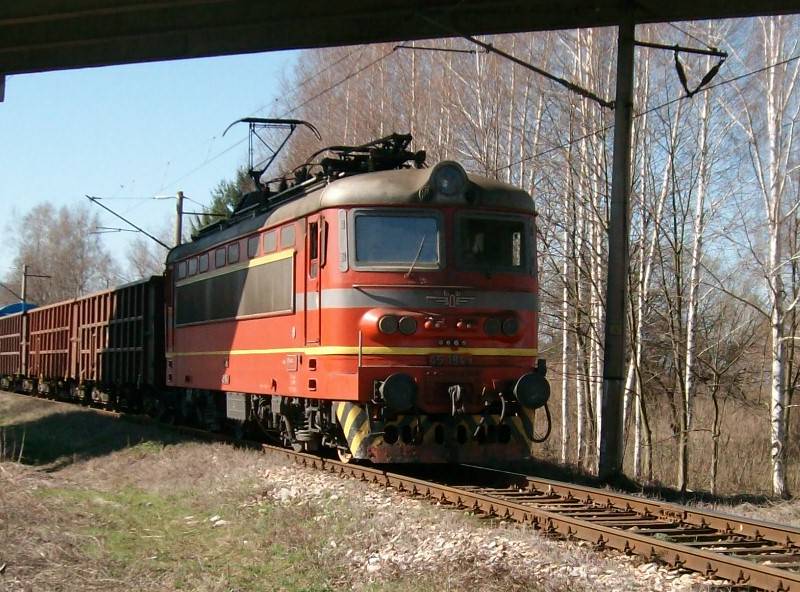 45 184