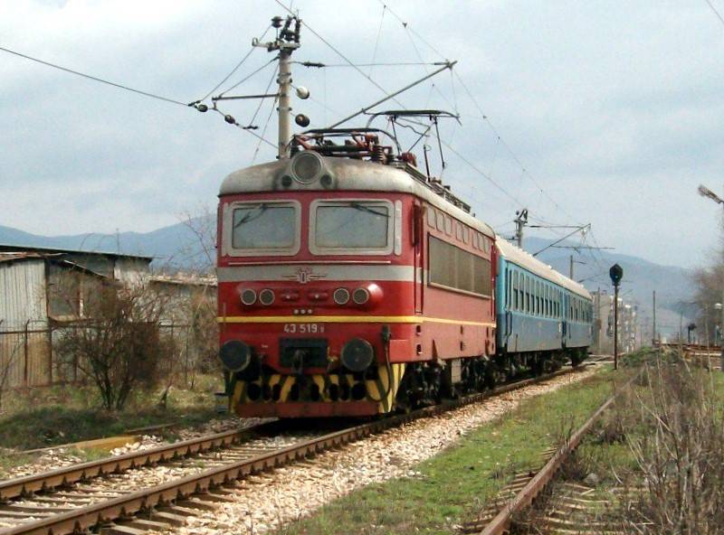 43 519