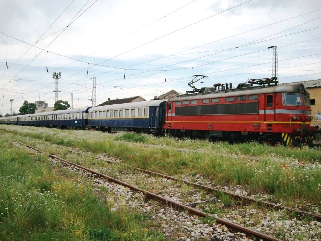 45 204