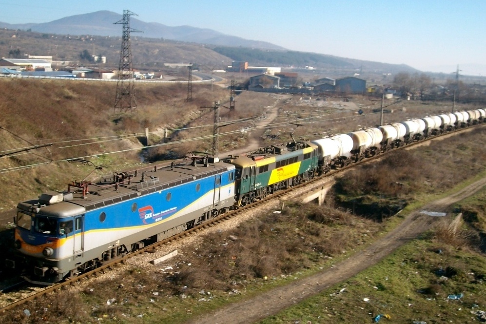 40 0173 и 87 020 през първия ден от новата година
