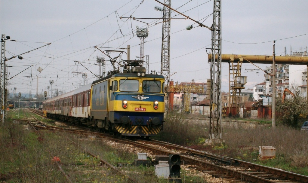 46 208