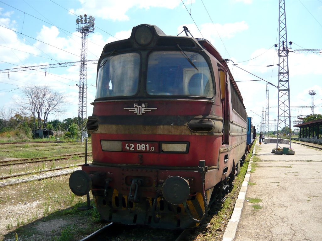 Локомотив 42081 в Шумен