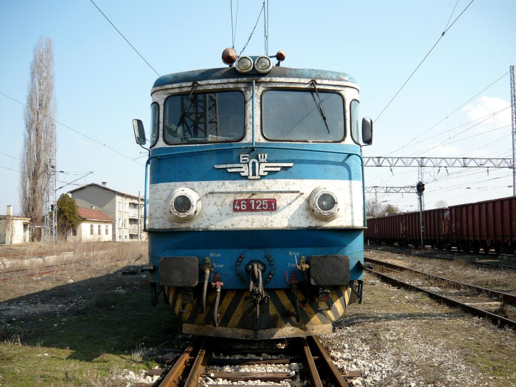 46125