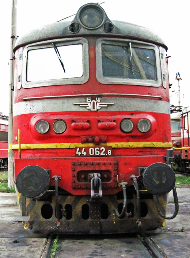 44 062
