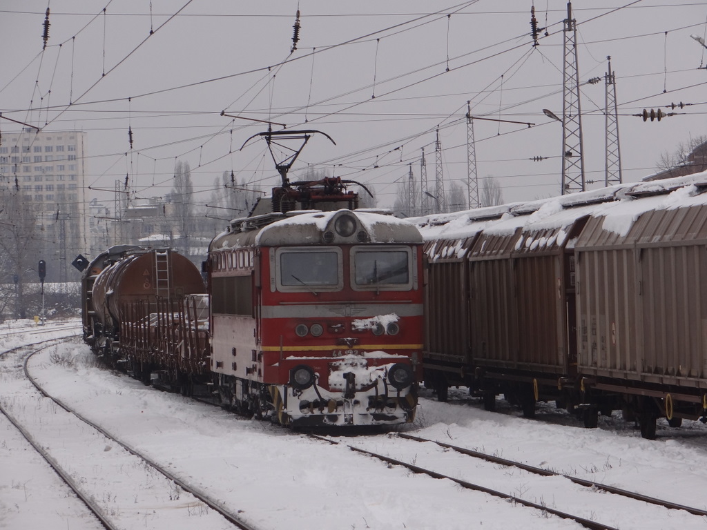 44 132.9 с МДТВ на Гара искър.