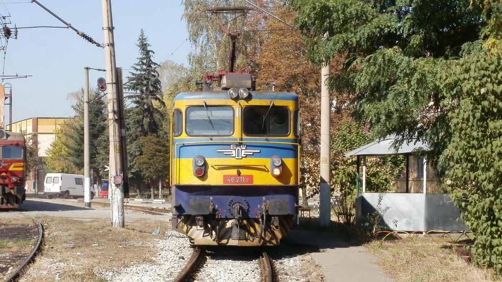 46 211.9 