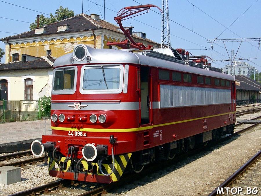 44-096 в очакване на изходен сигнал