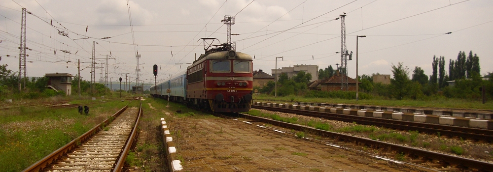 44 074 на RБВ2610 транзит през гара Ясен