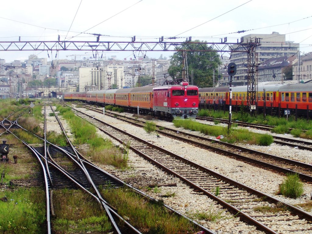 Voz sa 444-030